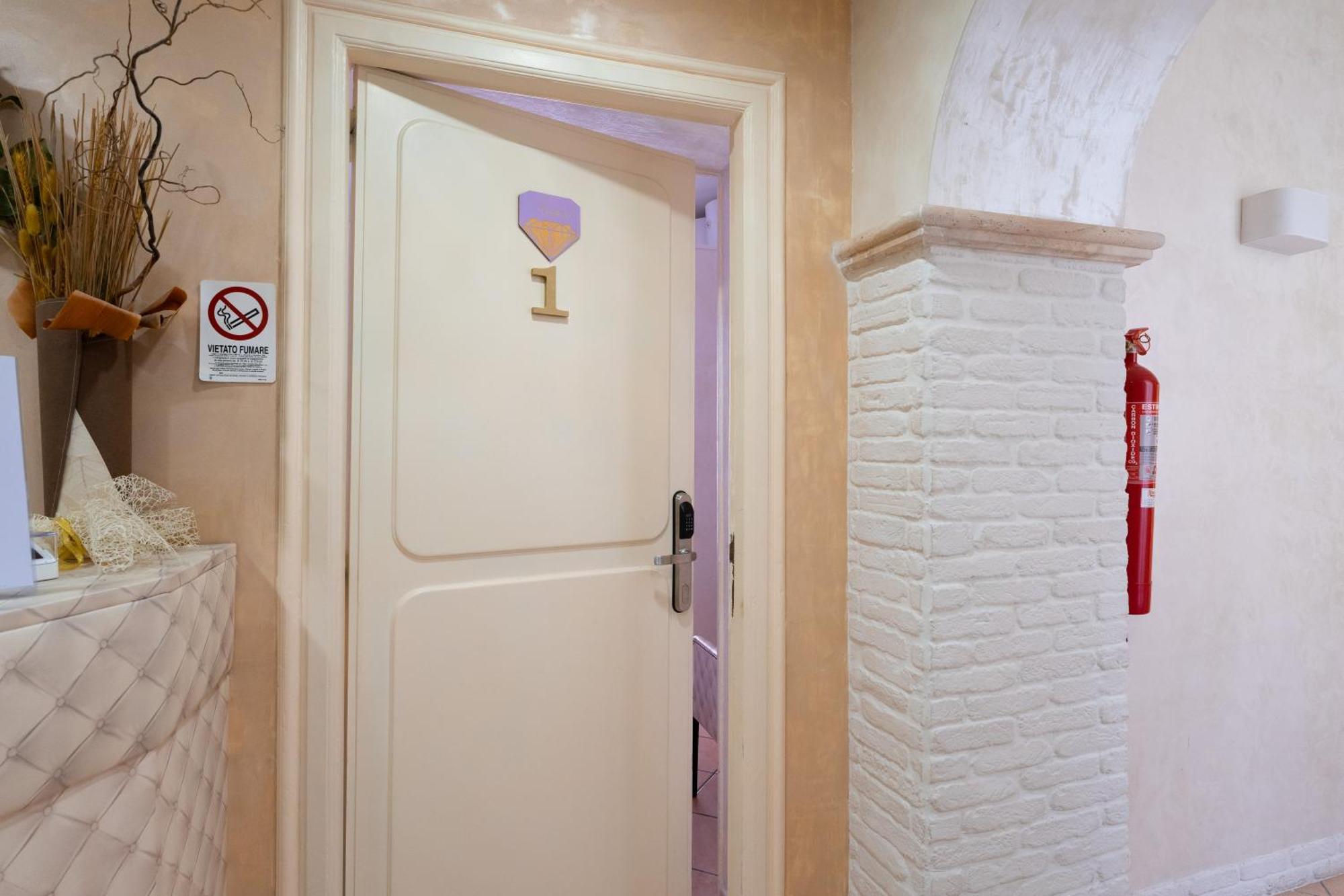 Bed and Breakfast Domus Premuda Рим Экстерьер фото